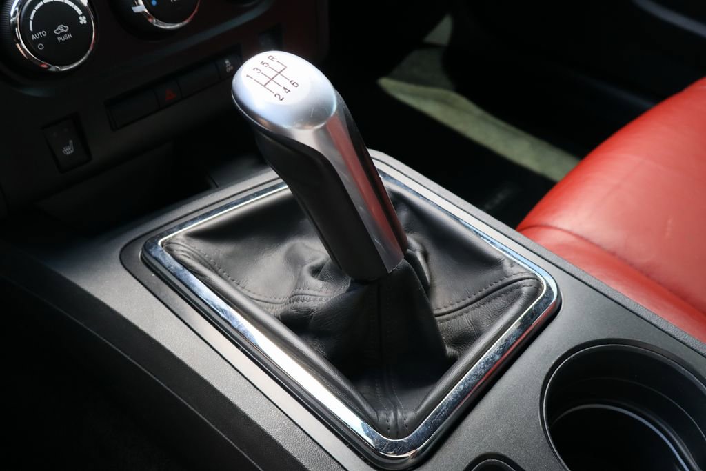 Used 2014 Dodge Challenger R/T RWD image 18