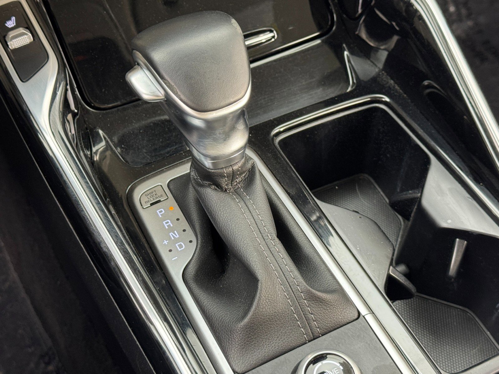 Used 2022 Kia Sorento SX image 29