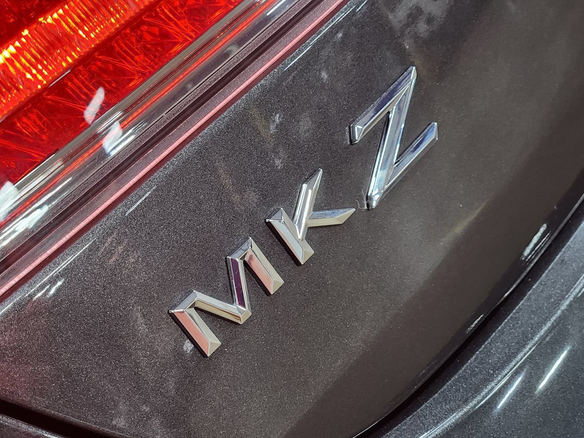 Used 2020 Lincoln MKZ Hybrid w/ Convenience Package FWD image 25