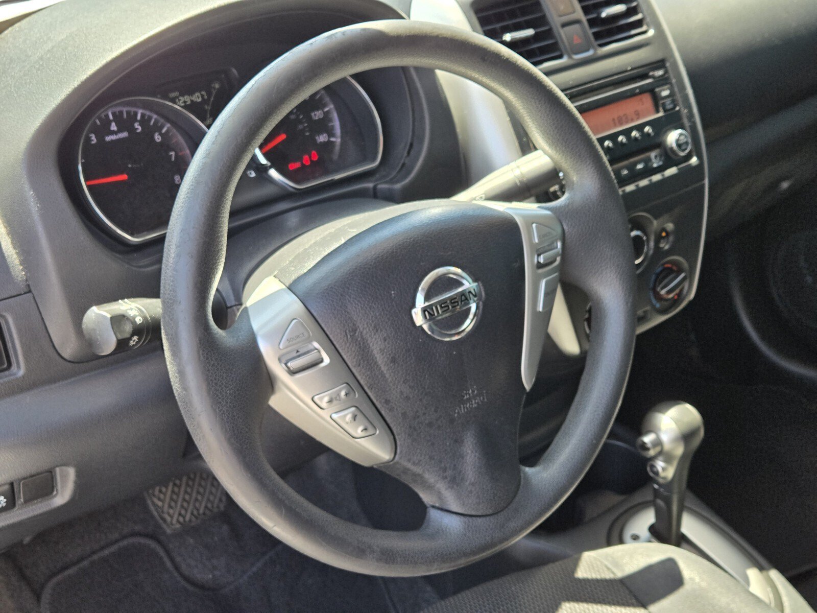 Used 2016 Nissan Versa SV FWD image 15