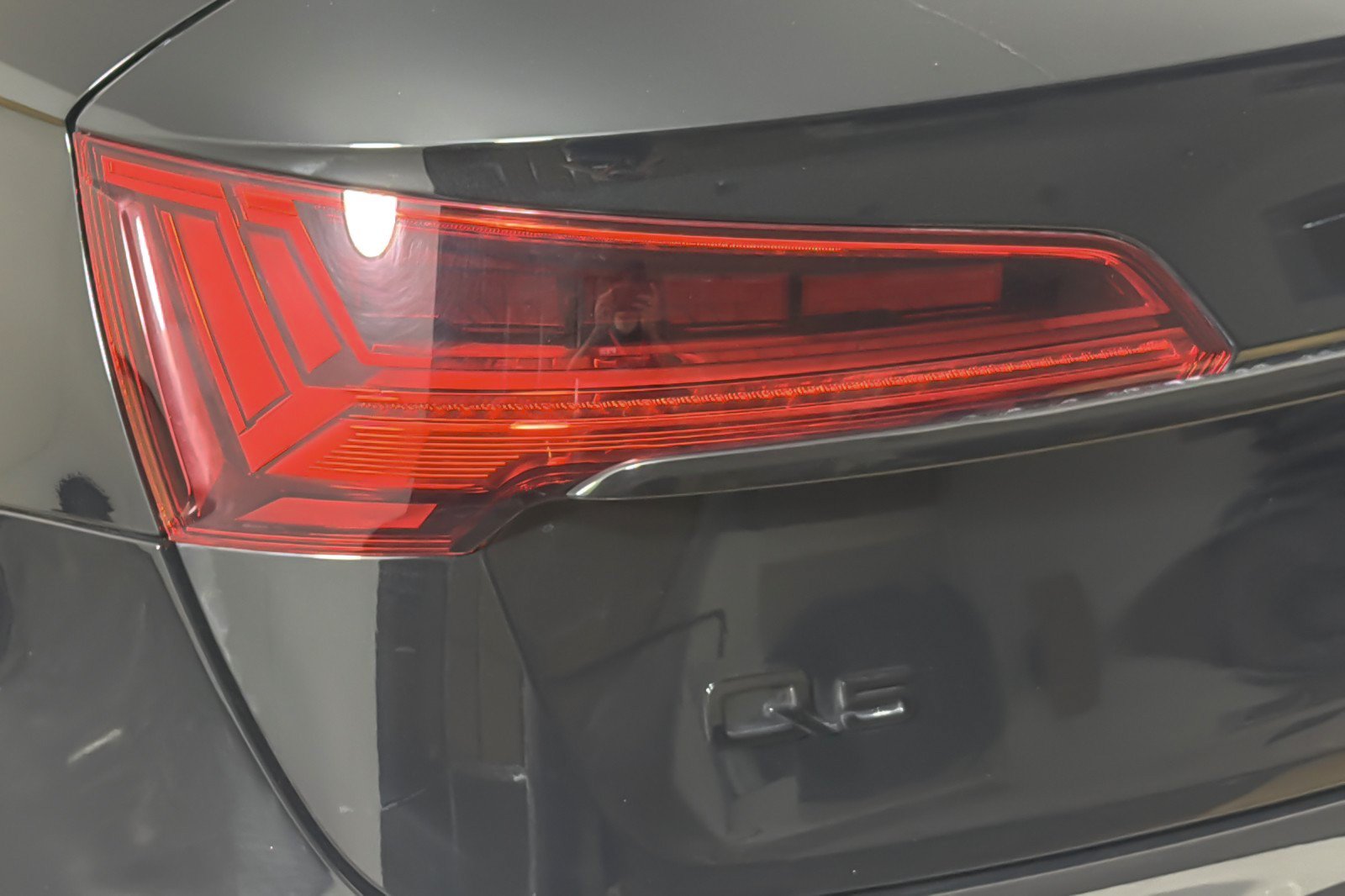 Used 2024 Audi Q5 e Prestige w/ Prestige Package AWD/4WD image 27