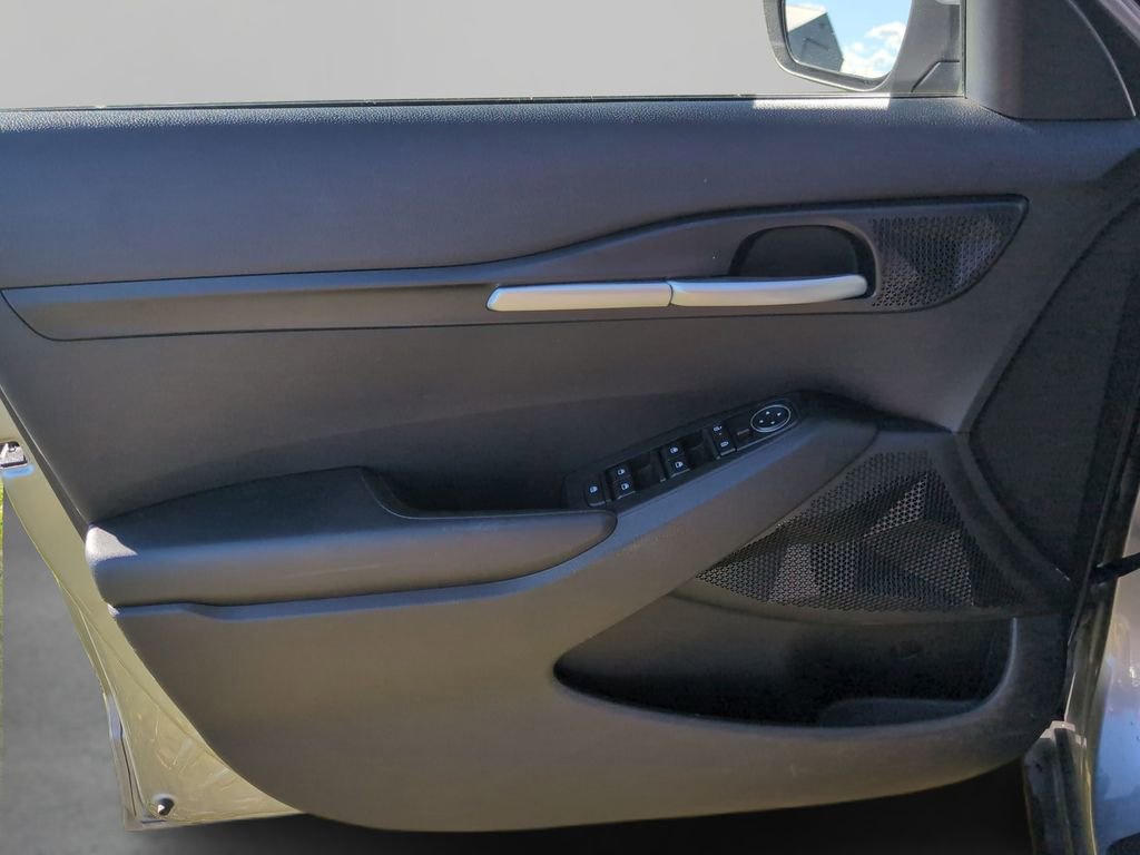 Certified 2024 Kia Seltos LX image 22