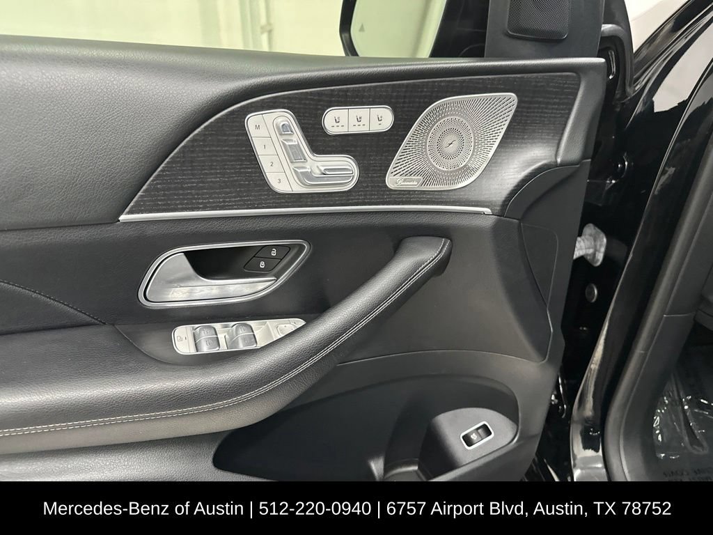 Used 2022 Mercedes-Benz GLS 450 4MATIC image 15