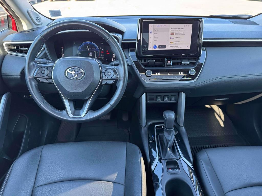 Used 2023 Toyota Corolla Cross XLE w/ Convenience Package AWD/4WD image 20