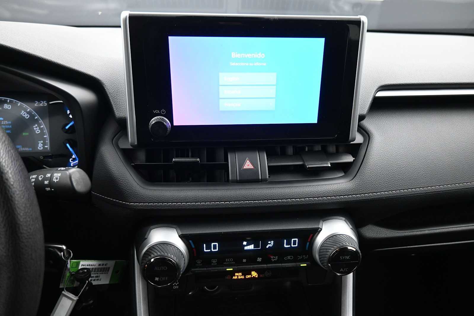 Used 2023 Toyota RAV4 LE AWD/4WD image 17