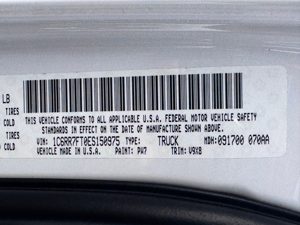 Used 2014 RAM 1500 Express AWD/4WD image 40