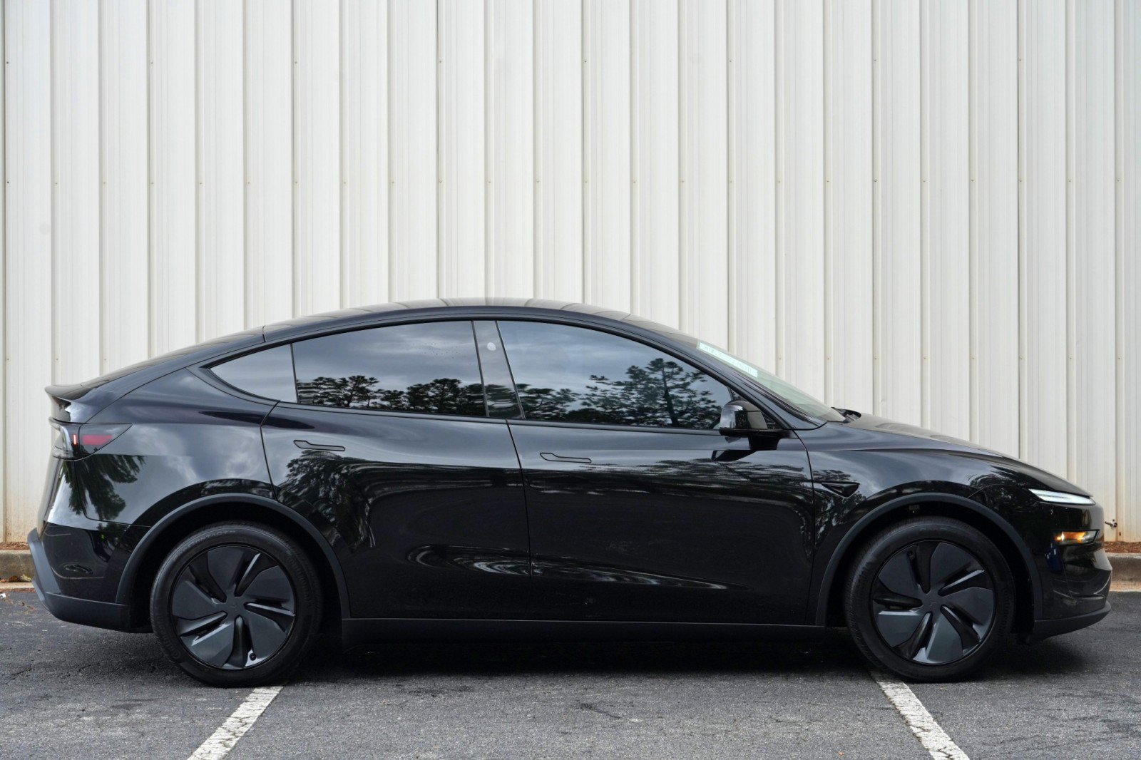 Used 2026 Tesla Model Y 2WD image 55