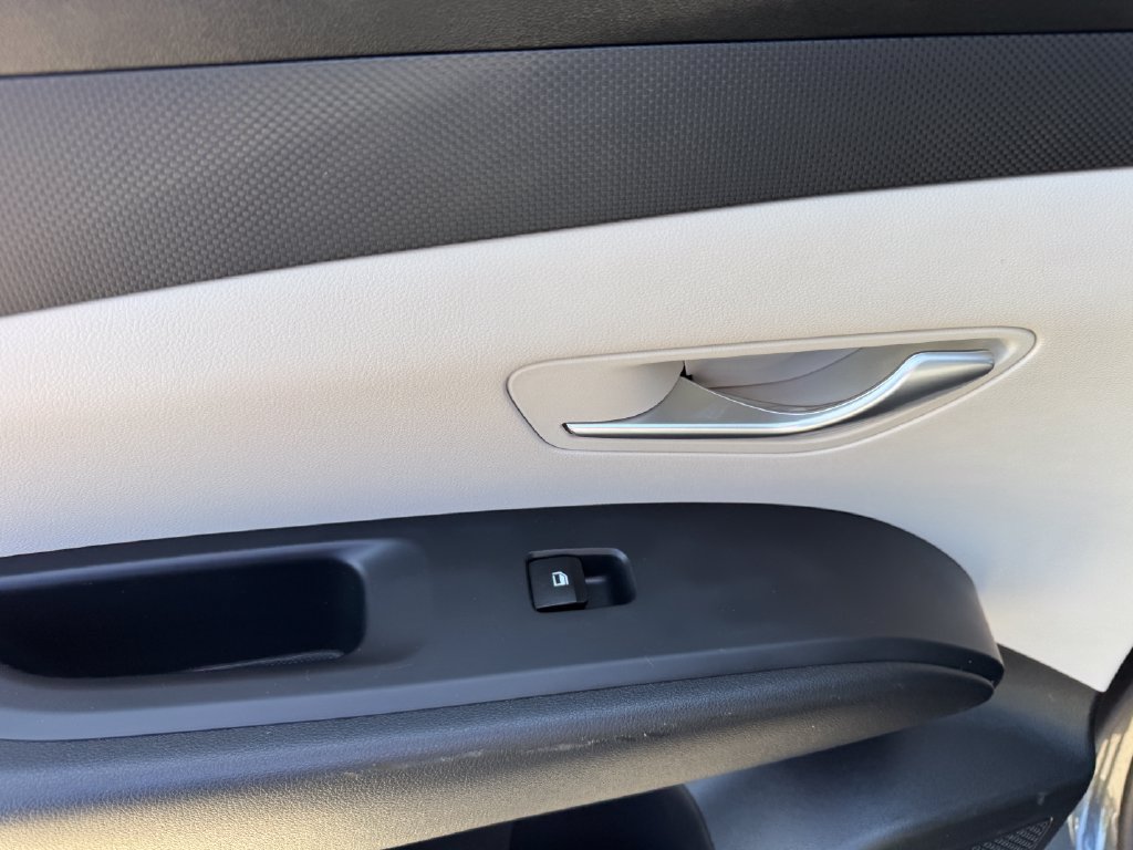 Certified 2024 Hyundai Tucson SEL FWD image 19
