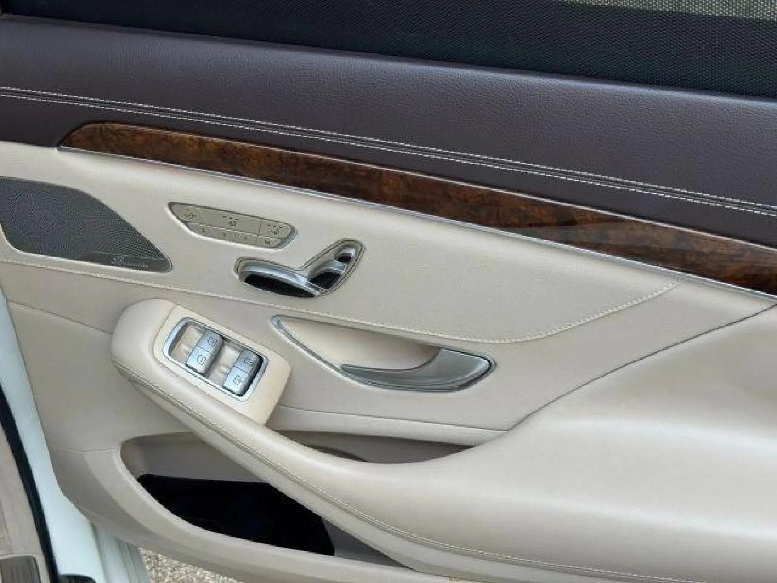 Used 2015 Mercedes-Benz S 550 Sedan image 31