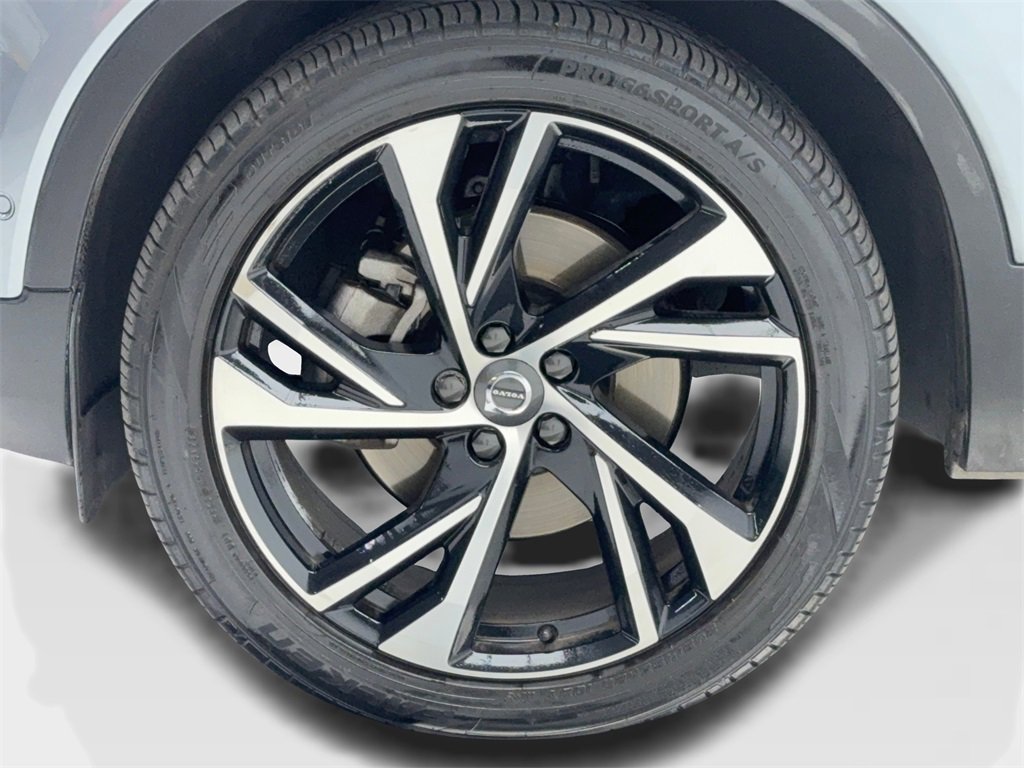 Used 2019 Volvo XC40 T5 R-Design image 54