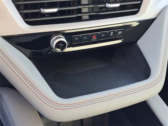 New 2026 Ford Explorer Active w/ Active Comfort Package image 17