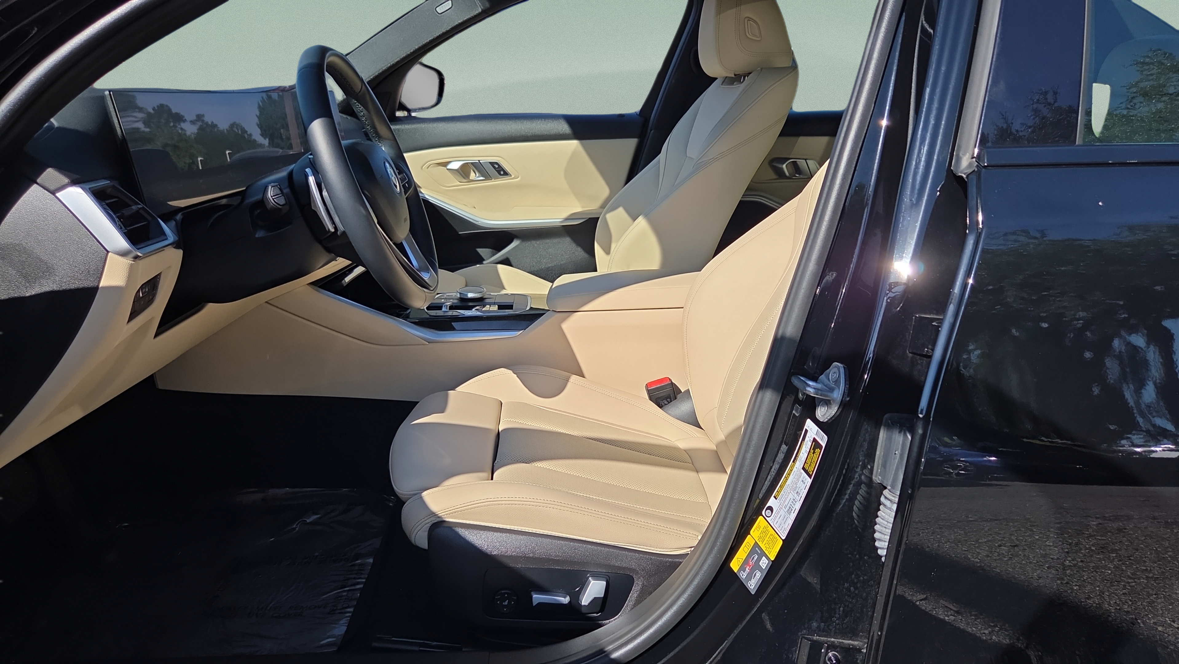 Used 2023 BMW 330e w/ Driving Assistance Package RWD image 9