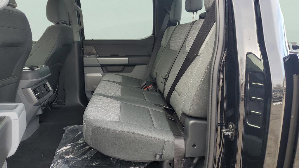 New 2026 Ford F250 XLT w/ XLT Premium Package image 39