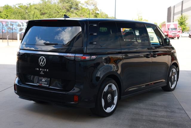 Used 2025 Volkswagen ID. Buzz Pro S RWD image 14