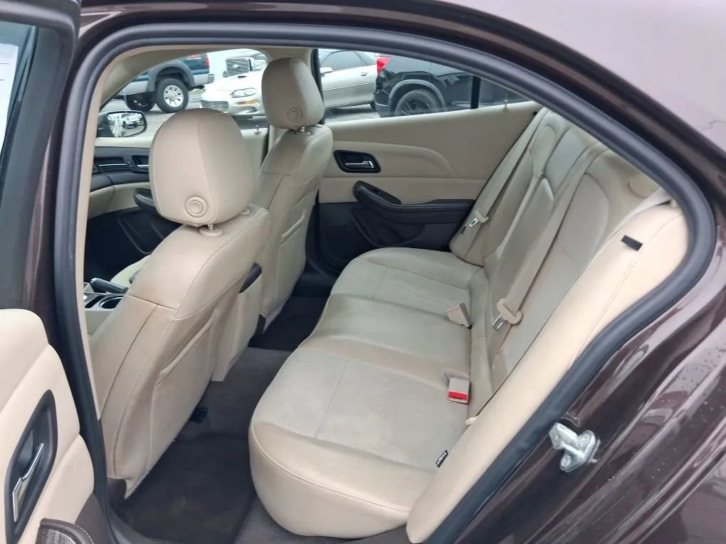 Used 2015 Chevrolet Malibu LT w/ Power Convenience Package FWD image 18