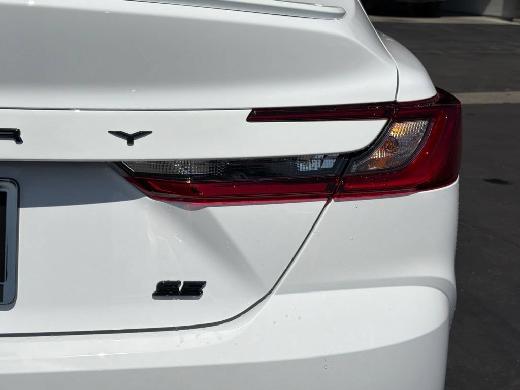 New 2026 Toyota Camry SE FWD image 15