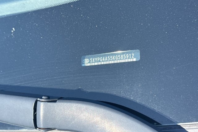 Used 2019 Kia Sorento S FWD image 3