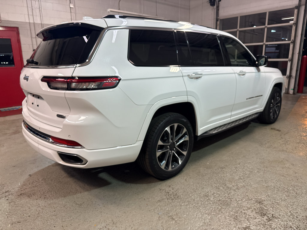 Used 2021 Jeep Grand Cherokee L Overland w/ Luxury Tech Group IV AWD/4WD image 8