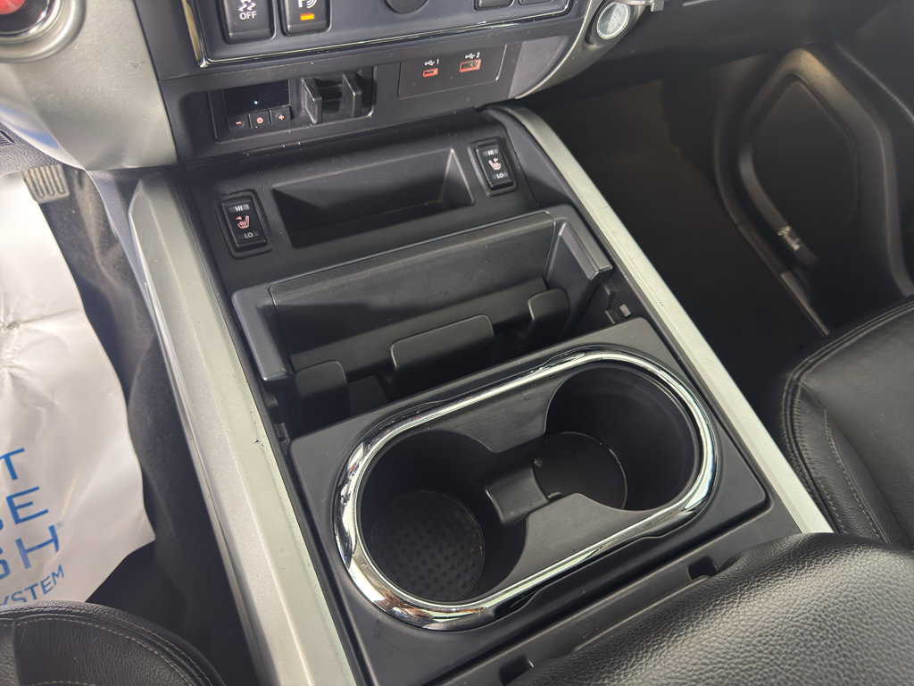 Used 2020 Nissan Titan SL w/ Moonroof Package RWD image 24