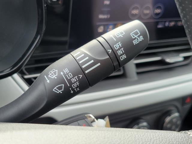 Used 2024 Chevrolet Trax LS w/ LS Convenience Package image 16