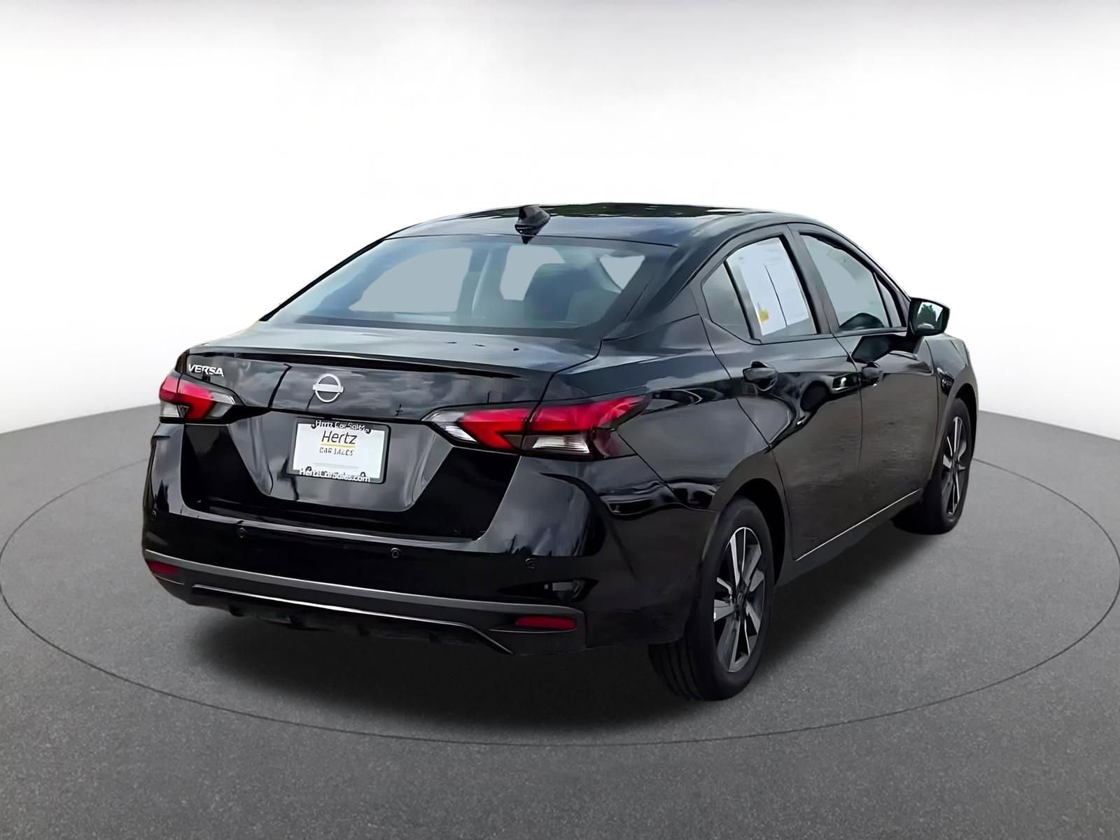 Used 2025 Nissan Versa SV image 11