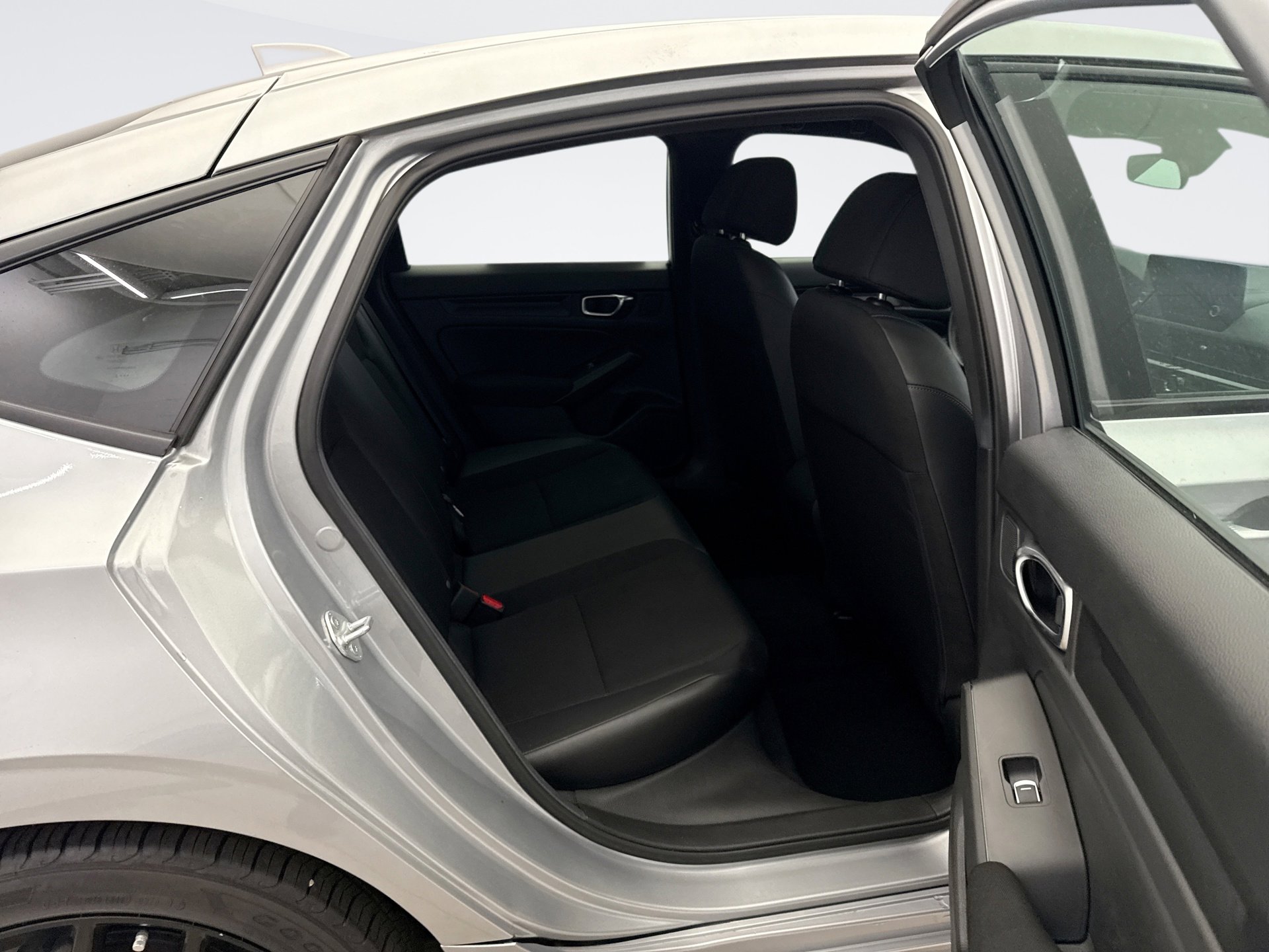 Used 2025 Honda Civic Sport image 17