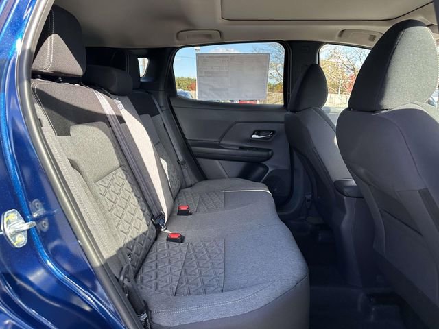 New 2026 Nissan Kicks SV w/ SV Premium Package FWD image 11
