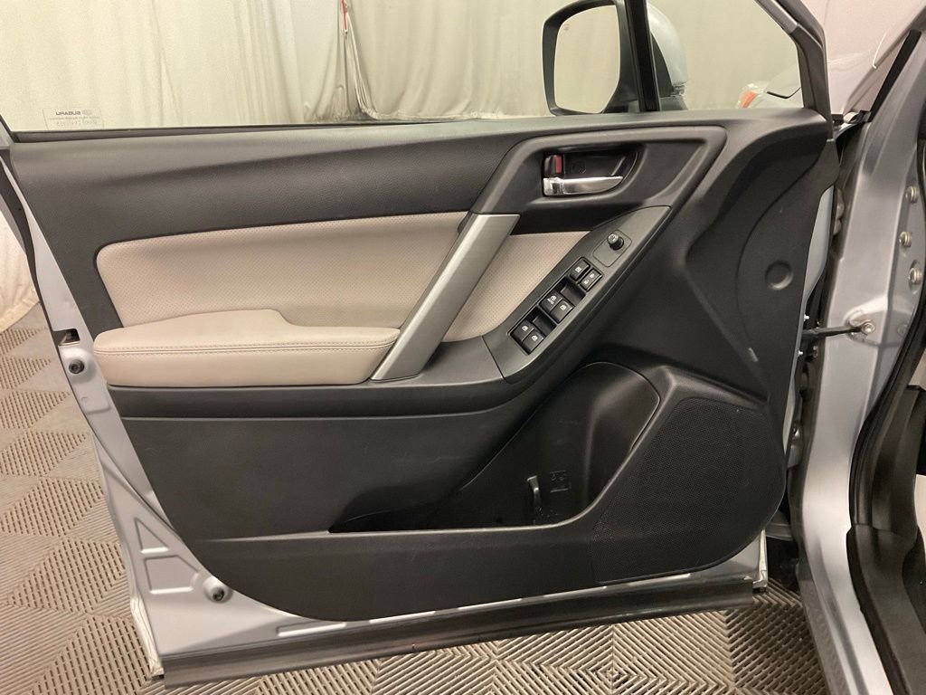 Used 2014 Subaru Forester 2.5i Limited image 12