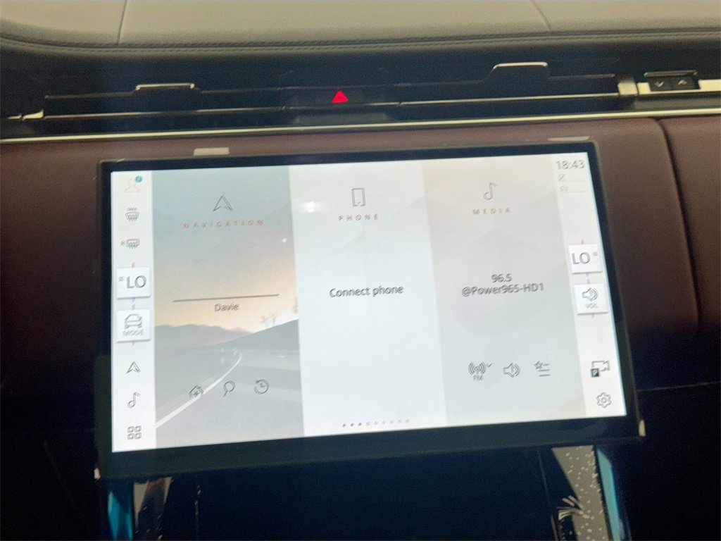 New 2025 Land Rover Range Rover Sport Autobiography image 15