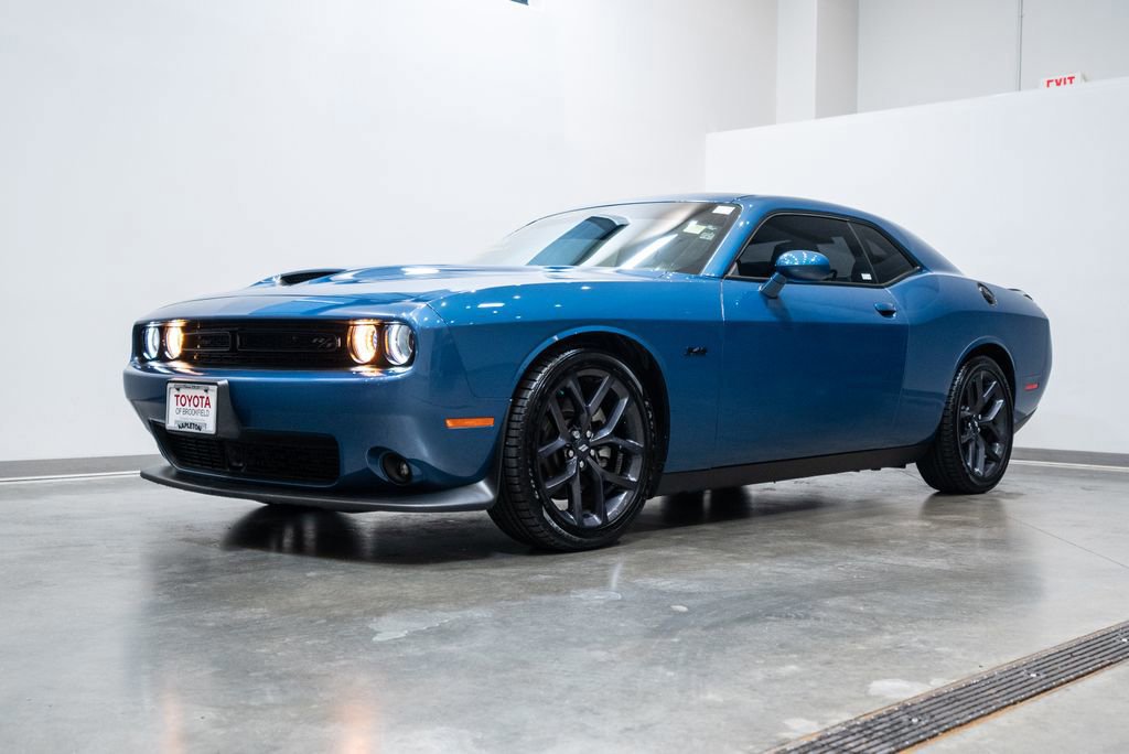 Used 2023 Dodge Challenger R/T w/ Plus Package RWD image 3