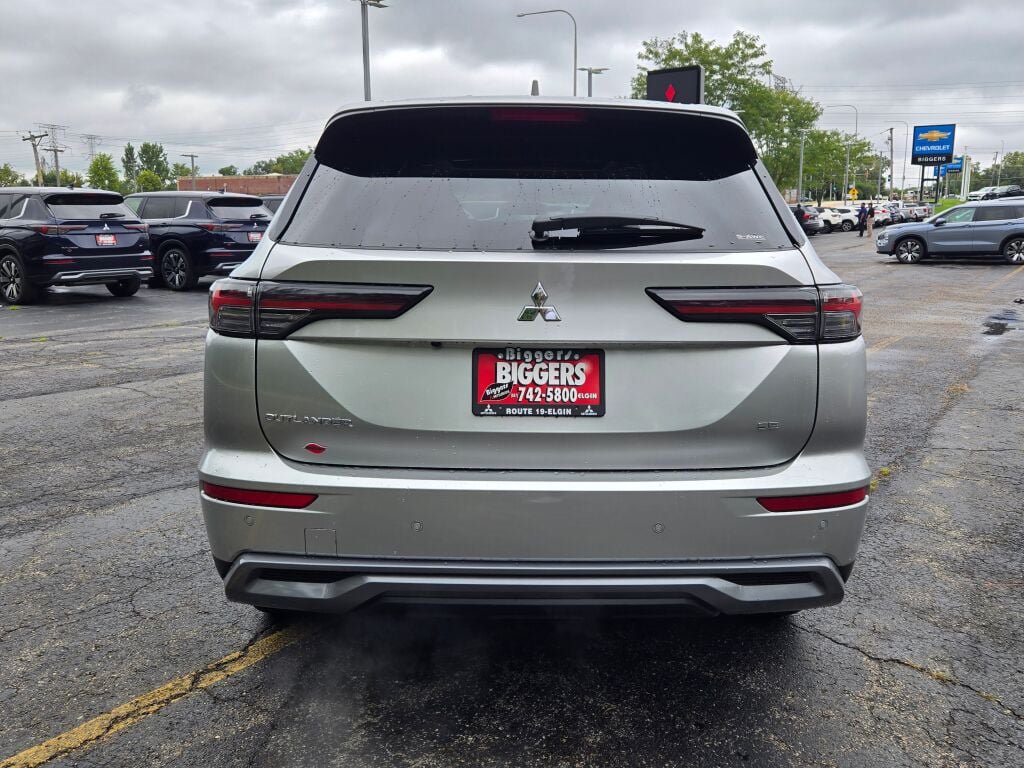 New 2026 Mitsubishi Outlander SE AWD/4WD image 12
