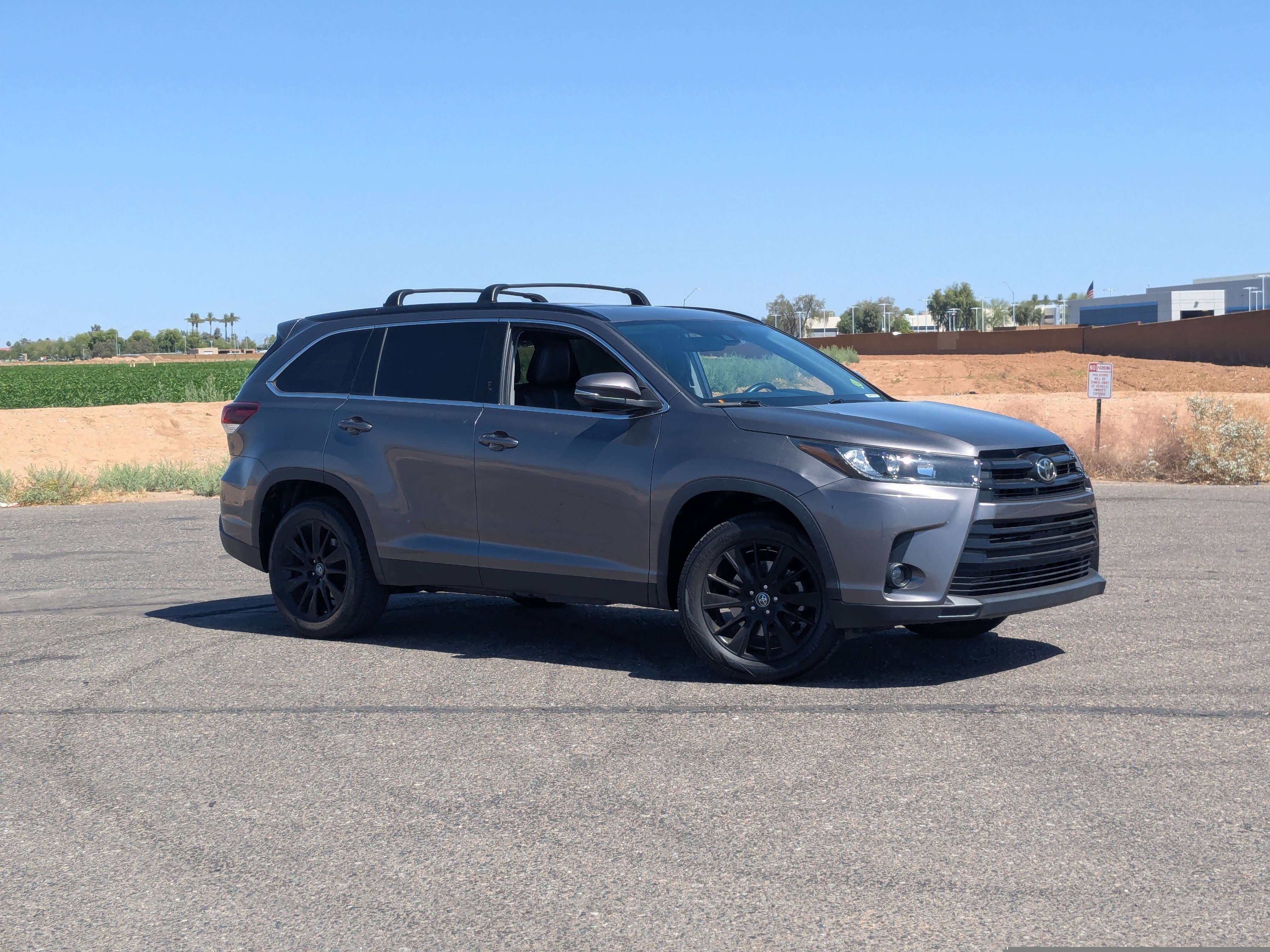 Used 2019 Toyota Highlander SE FWD image 35