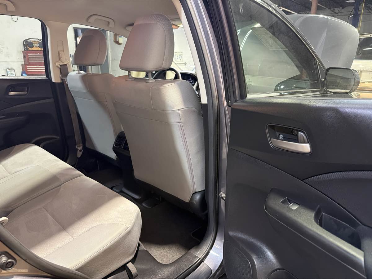 Used 2015 Honda CR-V LX image 18