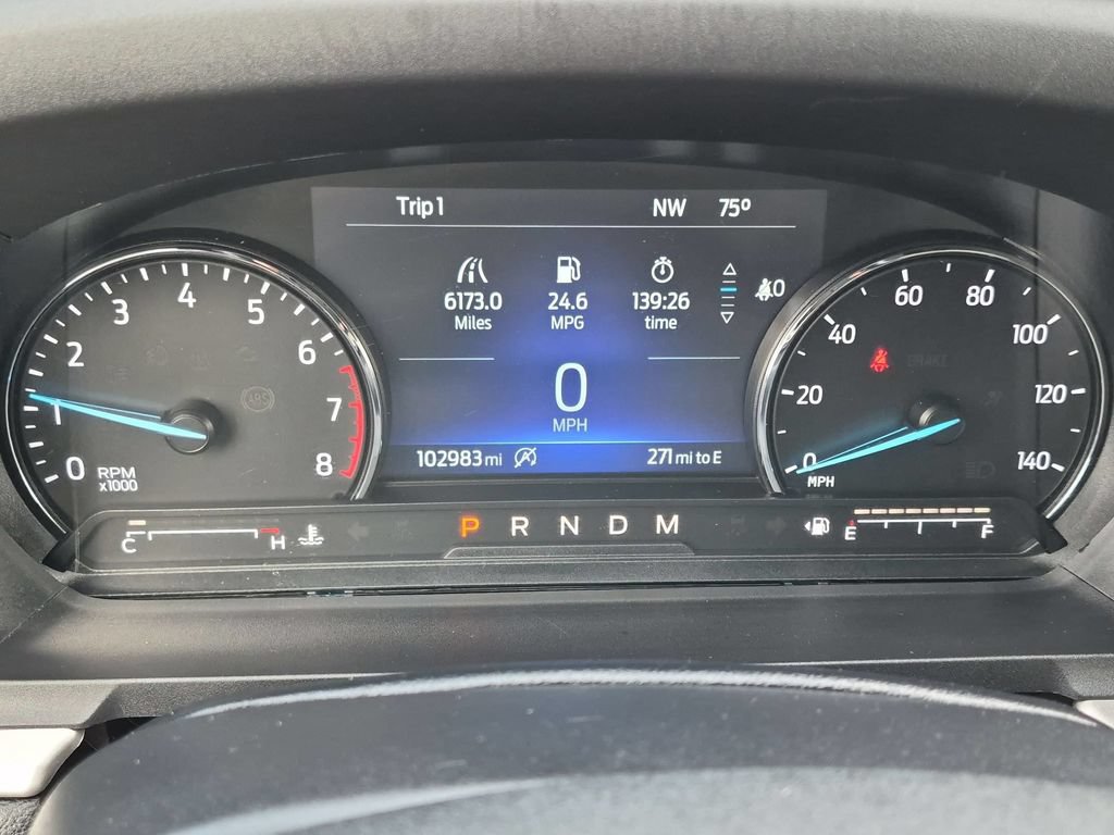 Used 2021 Ford Explorer XLT w/ Equipment Group 202A AWD/4WD image 12