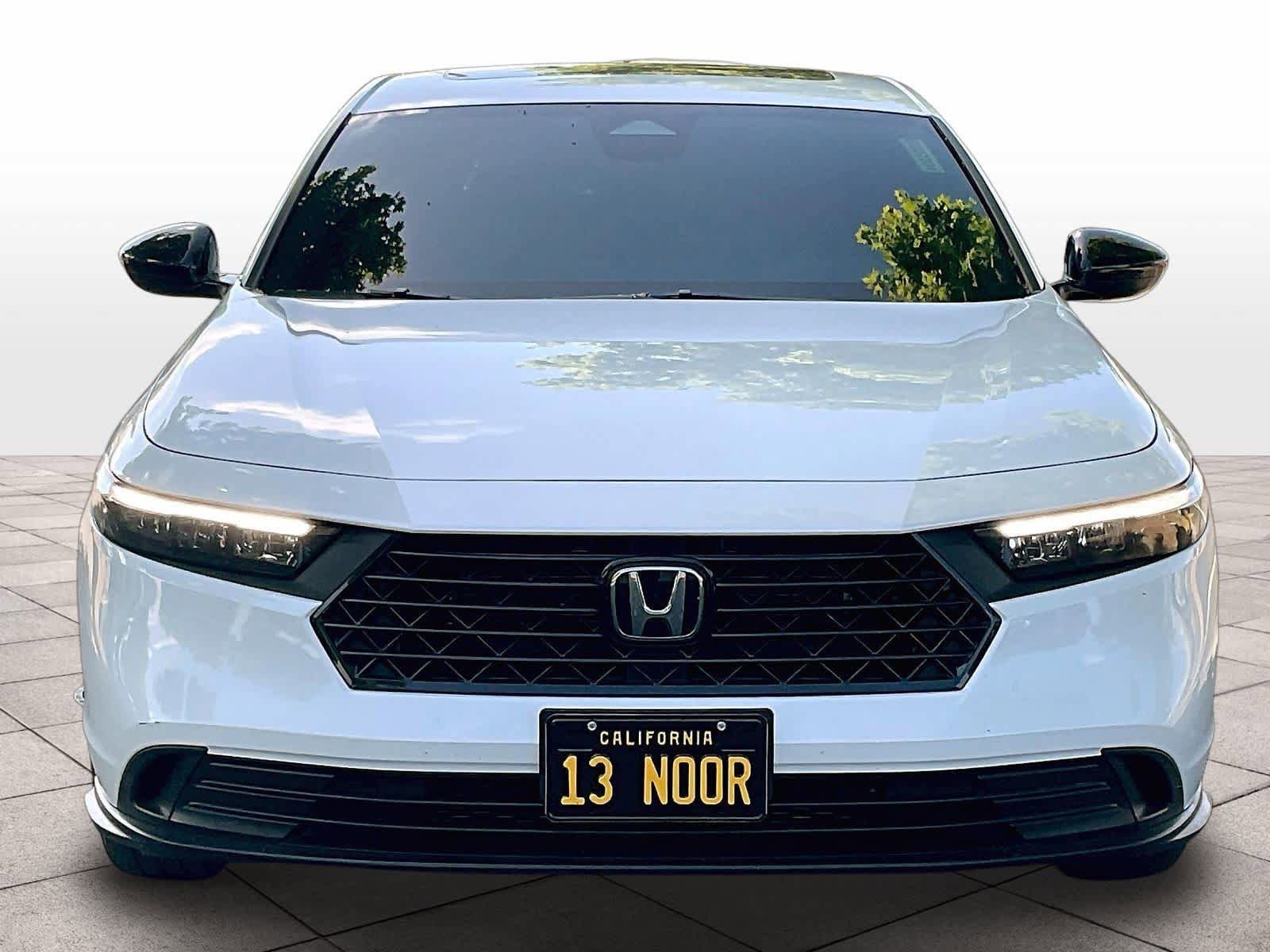 Used 2025 Honda Accord Sport image 3
