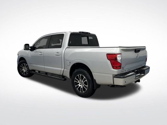 Used 2020 Nissan Titan SV w/ SV Convenience Package image 3