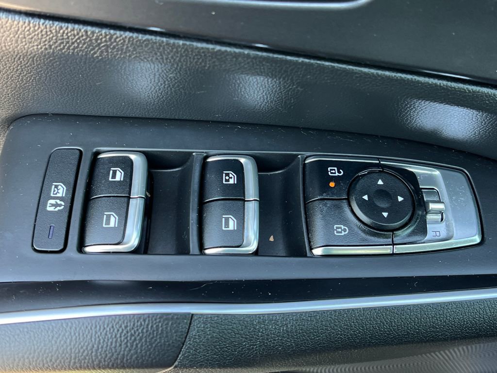 Used 2024 Kia Sorento S w/ Panoramic Sunroof Package AWD/4WD image 12