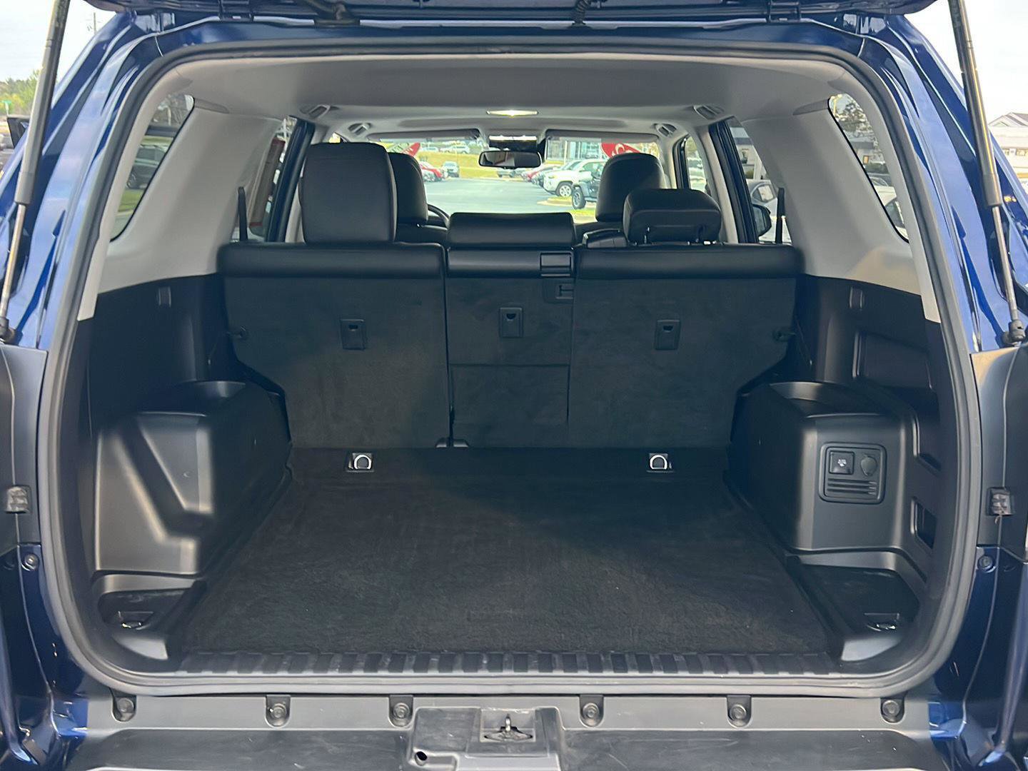 Certified 2022 Toyota 4Runner TRD Off-Road Premium w/ Moonroof Package image 36