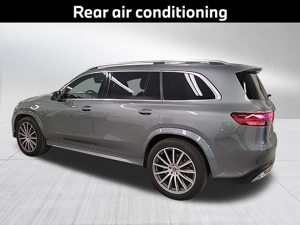 Used 2025 Mercedes-Benz GLS 450 4MATIC image 8