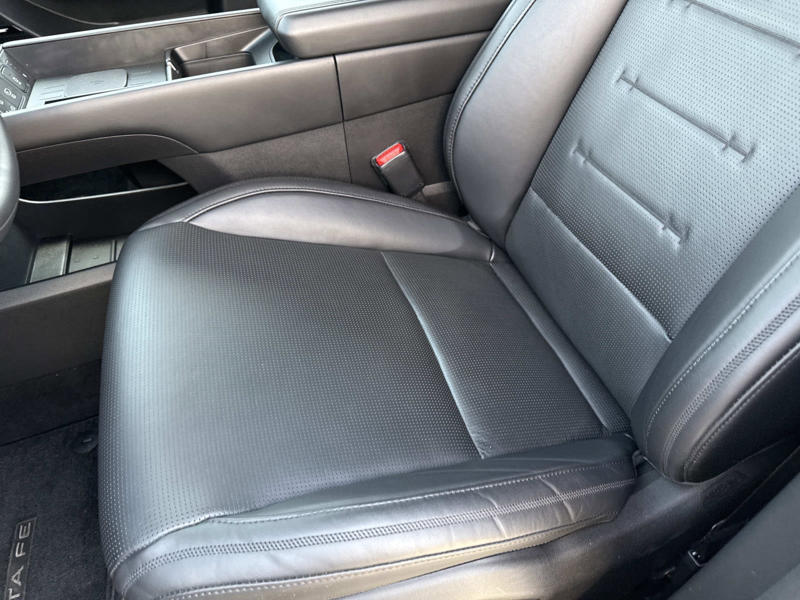 Used 2024 Hyundai Santa Fe Calligraphy image 20