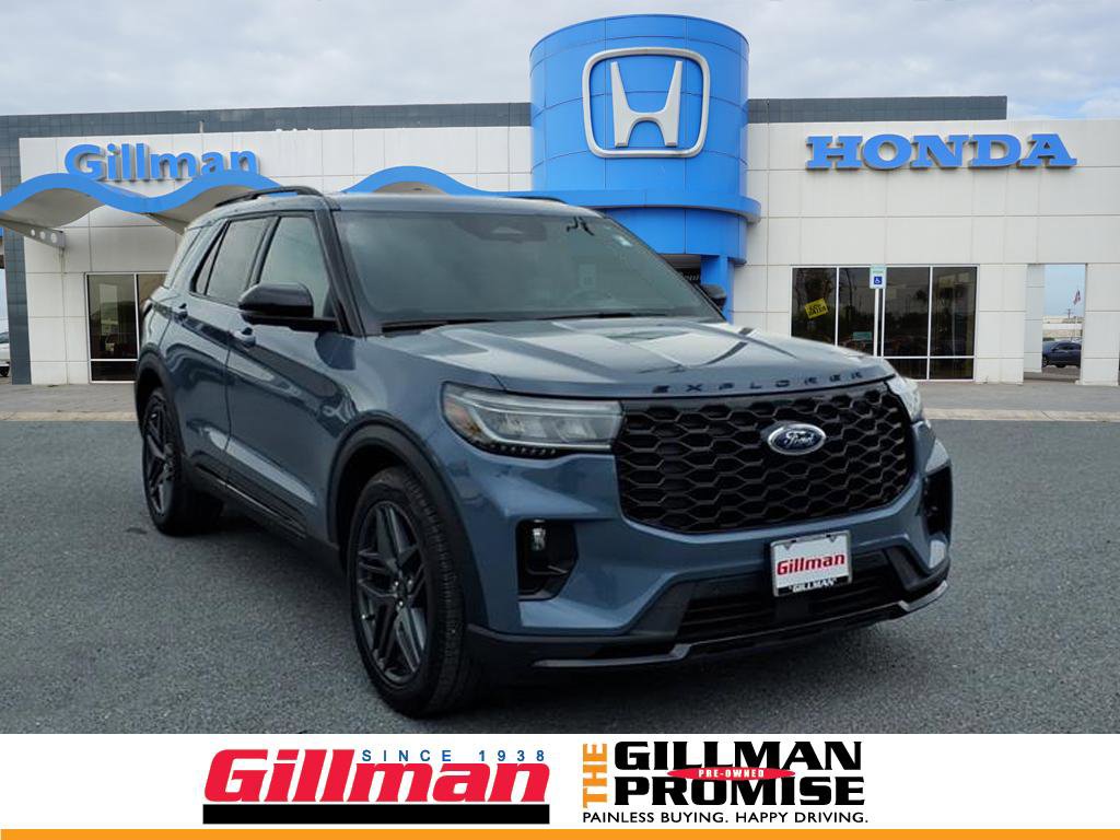 Used 2025 Ford Explorer ST AWD/4WD image 1
