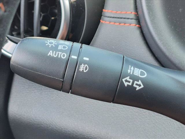 Used 2024 Nissan Kicks SR FWD image 14