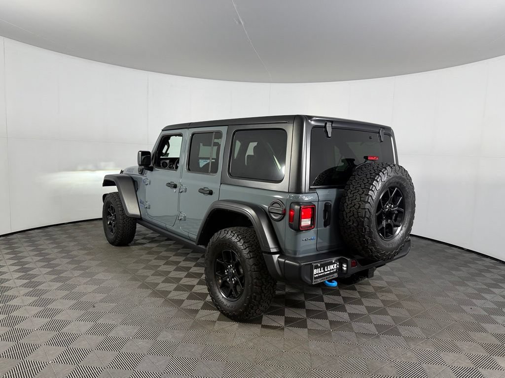 Used 2024 Jeep Wrangler Unlimited AWD/4WD image 10