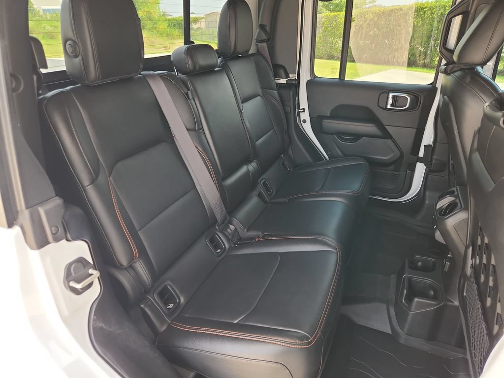 Used 2023 Jeep Gladiator Mojave w/ Cold Weather Group AWD/4WD image 15