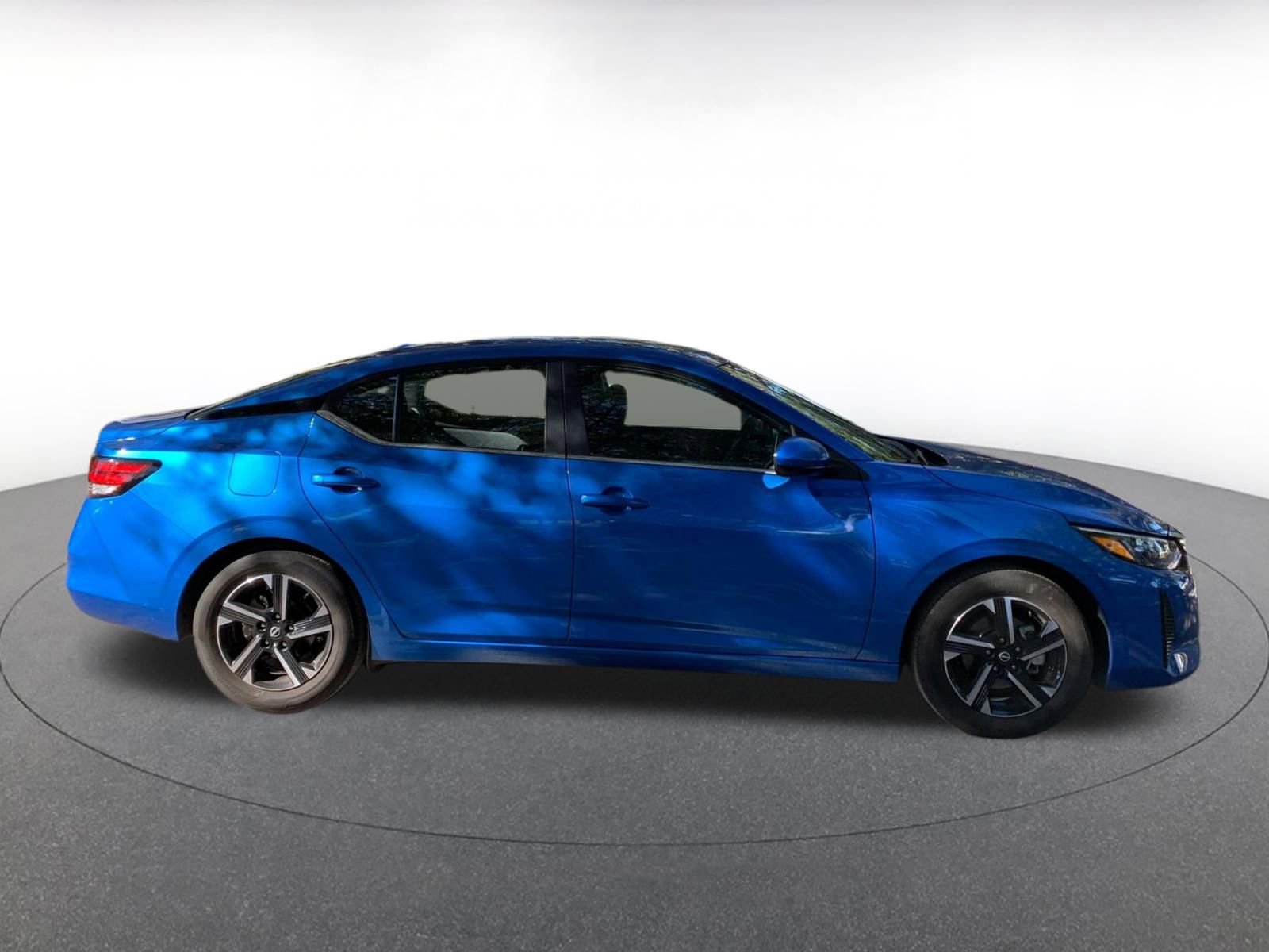 Used 2025 Nissan Sentra SV image 8