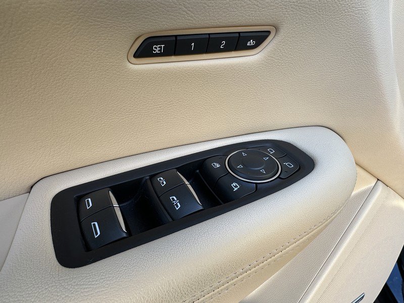 Used 2018 Cadillac XT5 Premium Luxury w/ Driver Assist Package image 22