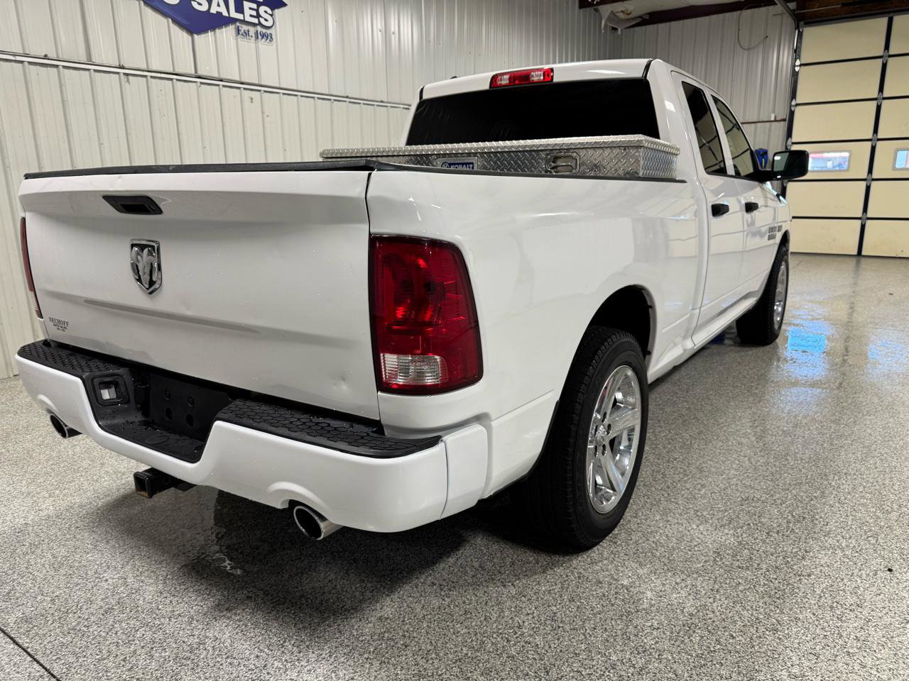 Used 2017 RAM 1500 Express image 9