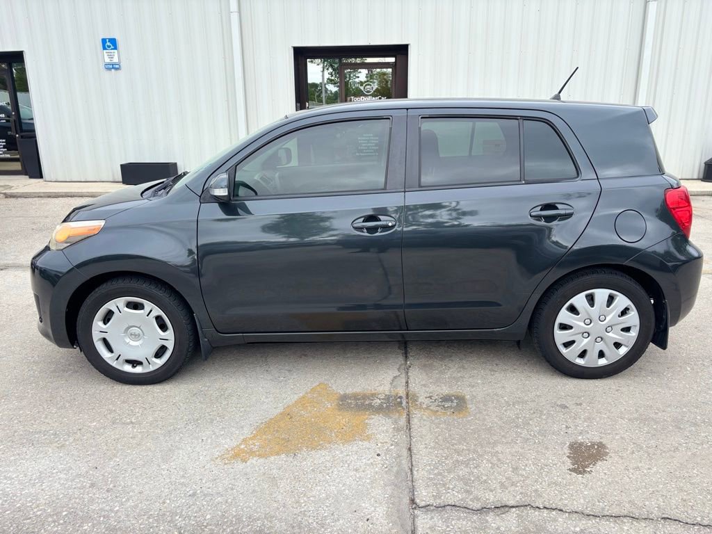 Used 2014 Scion xD image 2