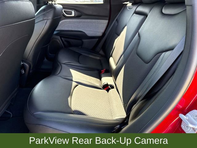 Used 2025 Jeep Compass Latitude image 18