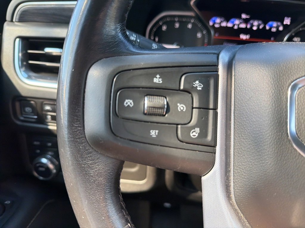 Used 2021 GMC Yukon XL SLT w/ SLT Luxury Package image 16